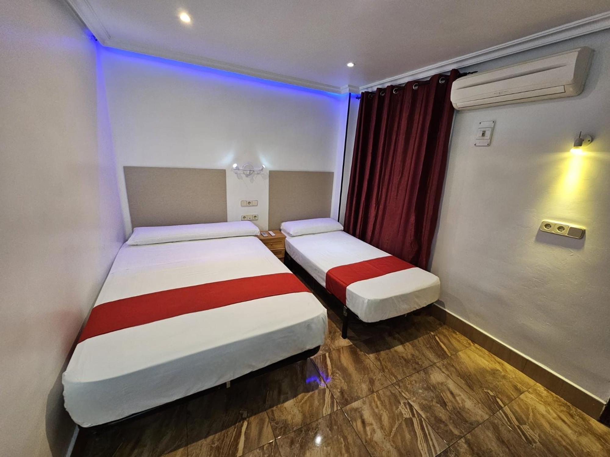 Hostal Las Vegas Madrid Buitenkant foto
