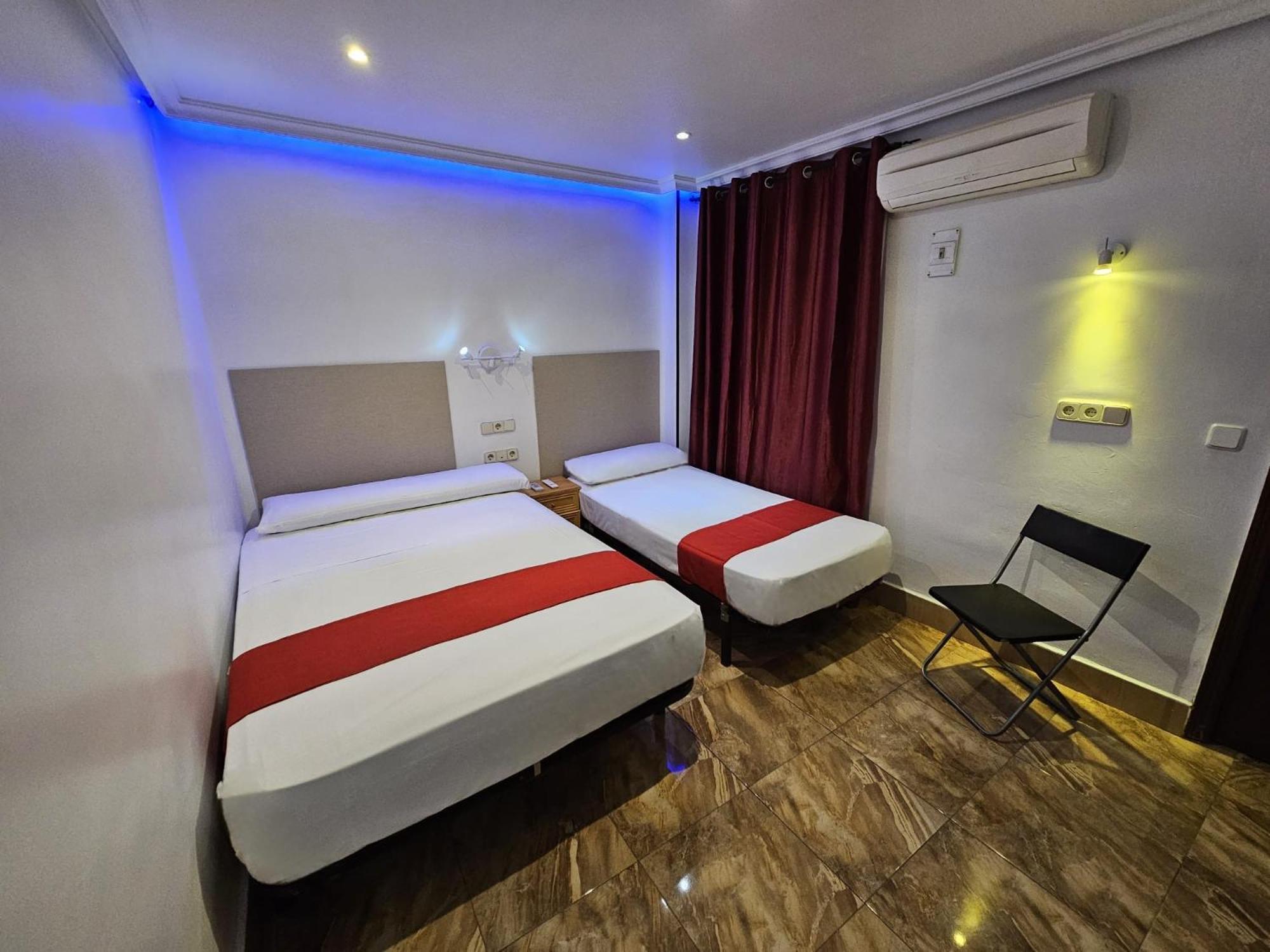Hostal Las Vegas Madrid Buitenkant foto