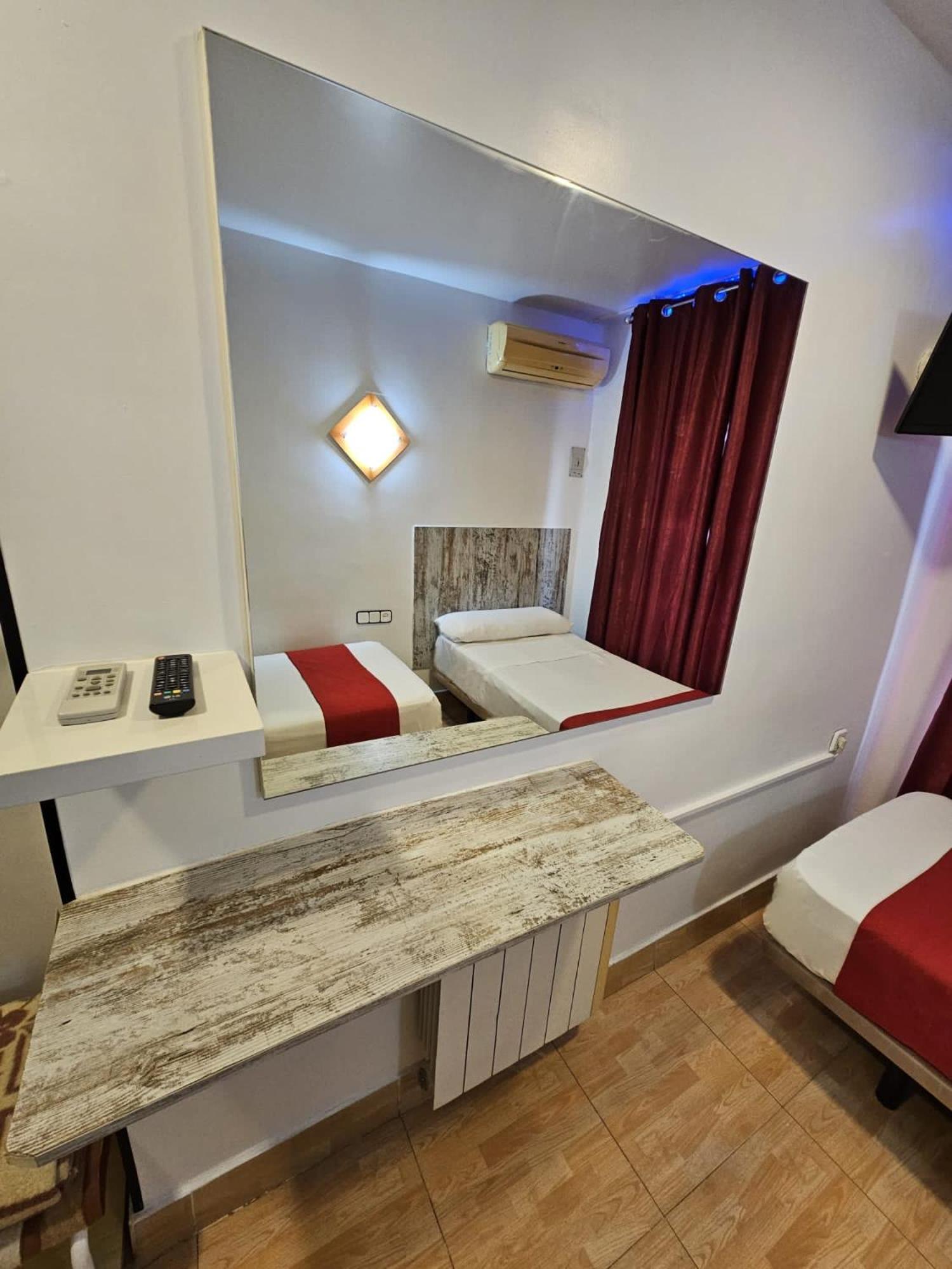 Hostal Las Vegas Madrid Buitenkant foto