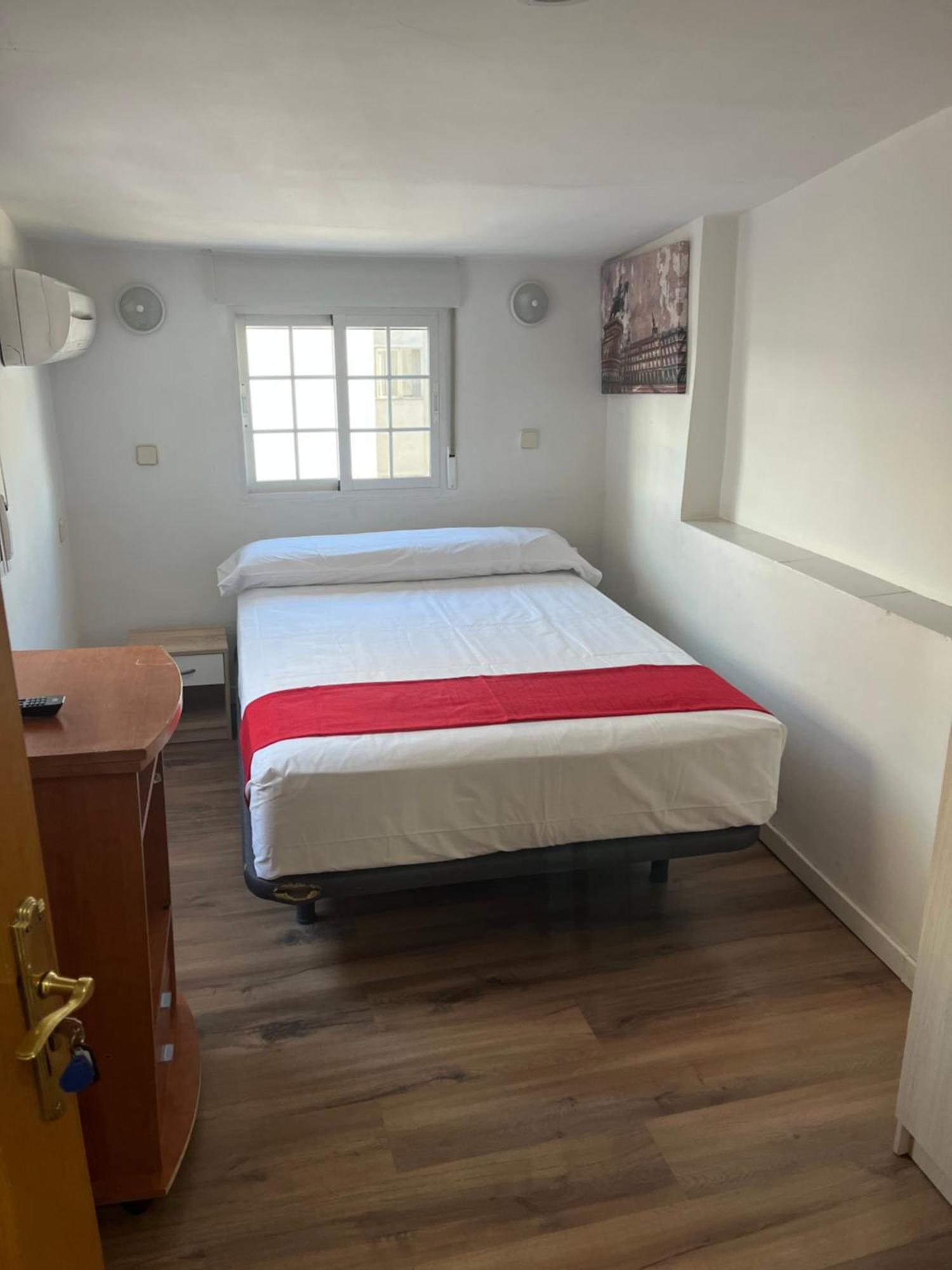 Hostal Las Vegas Madrid Buitenkant foto
